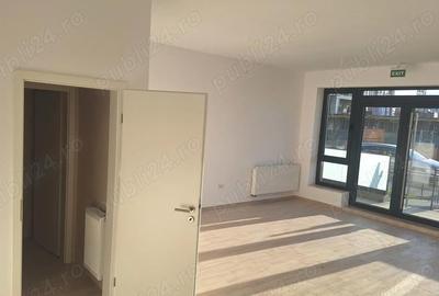 Spațiu comercial, de 40 mp, în Tractorul - 10