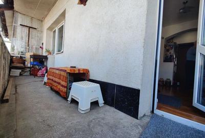 Apartament cu 3 camere în Bârlad