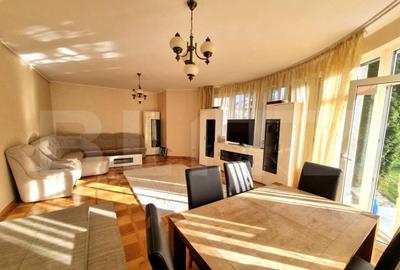 Casa 320 mp, terasa, gradina, garaj, zona Golden Tulip - 1