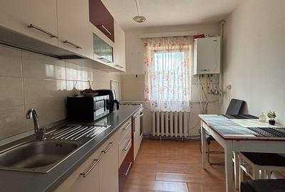 Apartament cu 3 camere decomandat, mobilat în Valea Aurie - 6