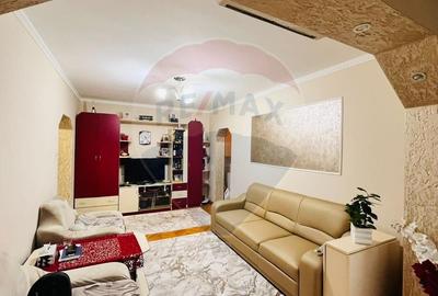 Apartament cu 3 camere semidecomandat, mobilat în Rogerius - 5