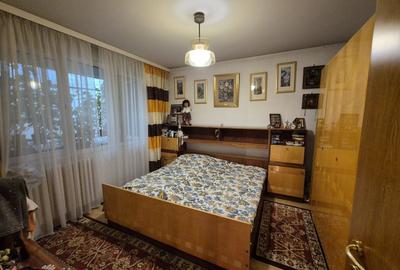 Apartament cu 4 camere decomandat în Păcii - 6