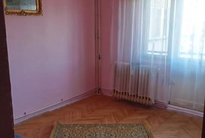 Apartament cu 3 camere decomandat, mobilat în UTA - 6