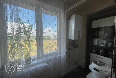 Apartament cu 4 camere decomandat, mobilat în Soarelui