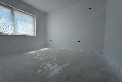 Casă cu 5 camere cu Teren 354 Mp în Moșnița Veche - 1