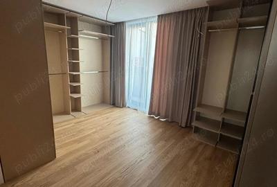 Casă cu 5 camere cu Teren 500 Mp în Central