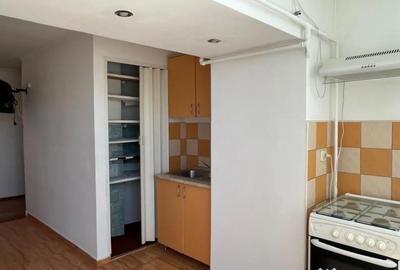 Apartament cu 2 camere decomandat, mobilat în Republicii - 10
