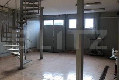 Spațiu comercial, de 260 mp, în Central - 3
