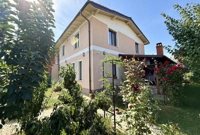 Duplex cu 5 camere cu Canalizare în Sânpetru - 3