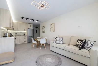 Apartament cu 3 camere în Central - 1