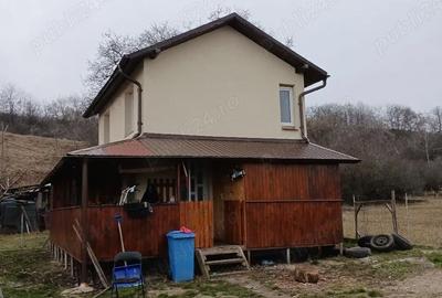 Casă cu Teren 500 Mp în Mărăști
