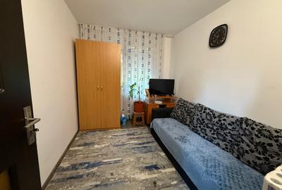 Apartament 4 camere, semidecomandat, 69 mp, Craiovita Noua, Zona Orizont - 3