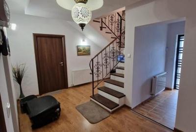 Casa 197 mp, garaj, foisor, gratar, teren 780 mp la 100 m de DN 4 - 11