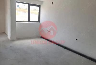 Casă cu 4 camere cu Teren 237 Mp în Valu lui Traian - 8