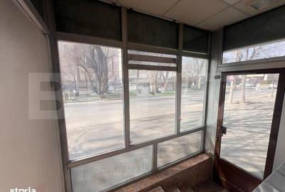 Spațiu comercial, de 80 mp, în Central - 2