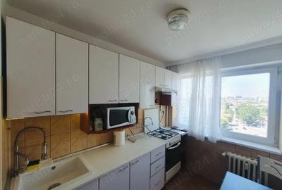 Apartament cu 3 camere semidecomandat în Tineretului - 1