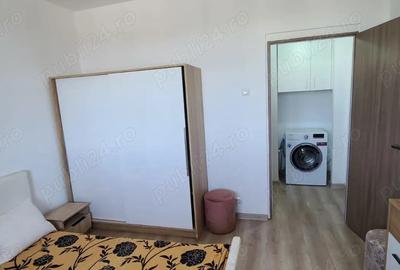 Apartament cu 2 camere semidecomandat în Grivița