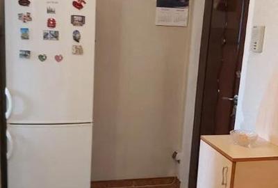 Apartament cu 2 camere,semidecomandat - zona Astra - 2