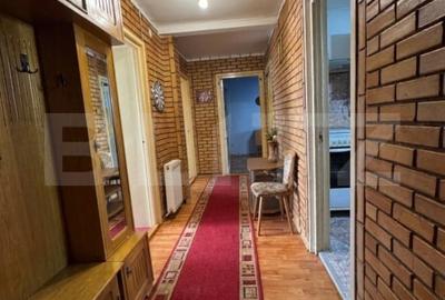 Apartament cu 3 camere decomandat, mobilat în Bălcescu