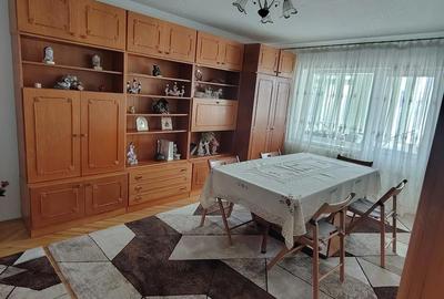 Apartament cu 3 camere decomandat în Central - 2