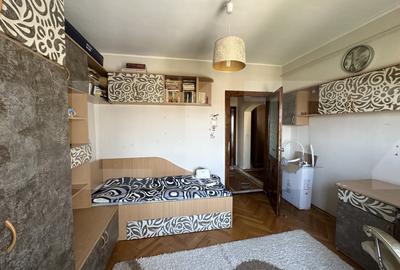 Apartament de vanzare, cu 3 camere, 2 bai, zona Iulius Town - 9