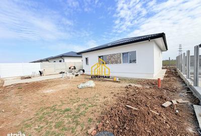 Casă cu 4 camere cu Teren 350 Mp în Clinceni