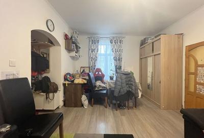 Casă cu 3 camere, curte comuna, zona Mehala - 21