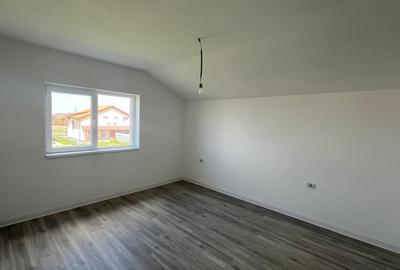 Casă individuală cu 5 camere cu Canalizare în Moșnița Nouă - 11