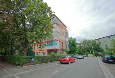 Apartament cu 2 camere de vanzare, etaj 1, in zona Roge...