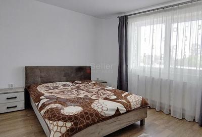 Apartament cu 2 camere semidecomandat, mobilat în Tractorul - 2