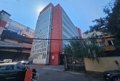 Spațiu comercial, de 9,500 mp, în Central