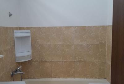 Garsonieră decomandată în Barieră - 4