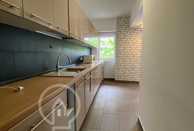 Apartament cu 4 camere semidecomandat, mobilat în Plopilor - 5