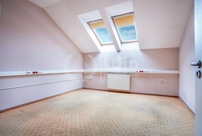 Casă individuală cu 12 camere cu Canalizare în Central - 13