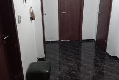 3 cam dec etaj 1 v 2p bloc caramida Complex Studentesc Daliei - 6