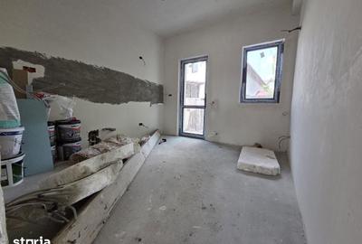 Casă cu 6 camere cu Teren 250 Mp în Central - 15