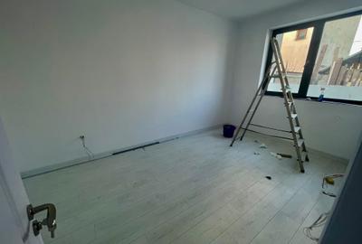 Casa individuala 5 cam. Teren 220mp. 600m fata de metrou - 14