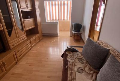 Apartament cu 2 camere semidecomandat în Craiovei - 2