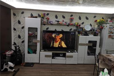 Garsoniera 41 mp, 1 Decembrie, et.1 - 2