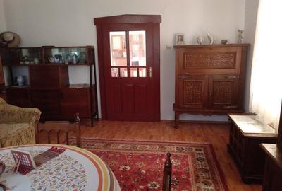 SUPER OFERTĂ ! Vând Casă modernizată Berghin, 1750 mp teren, poziție deosebită. - 8