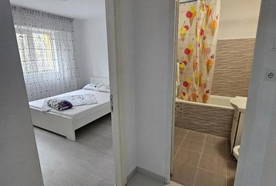 Apartament cu 3 camere semidecomandat în Pantelimon