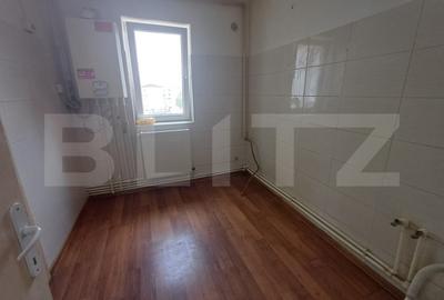 Apartament cu 3 camere, 66 mp, zona Al Teilor - 1