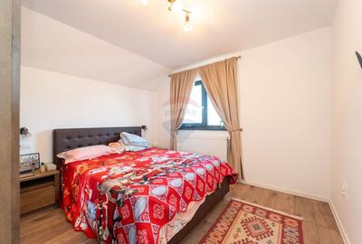 Casa 4 camere, semineu si terasa, cartier Izvor! - 14