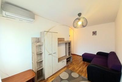 Apartament cu 2 camere semidecomandat în Șagului
