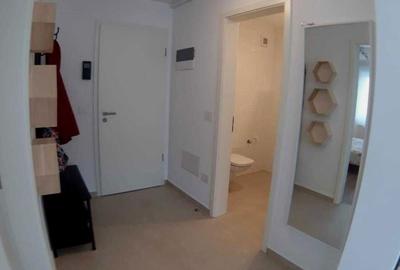 Apartament cu 2 camere decomandat în Tractorul - 5