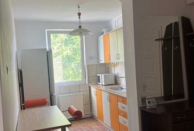 Apartament cu 2 camere semidecomandat în Cornișa - 9