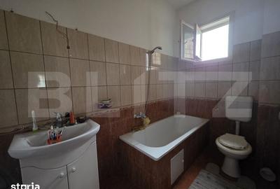 Casă cu 6 camere cu Teren 845 Mp în Solidarității - 11