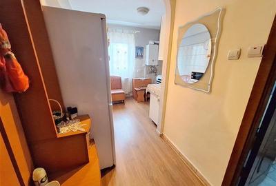 Apartament cu 2 camere nedecomandat, mobilat în 9 Mai - 13