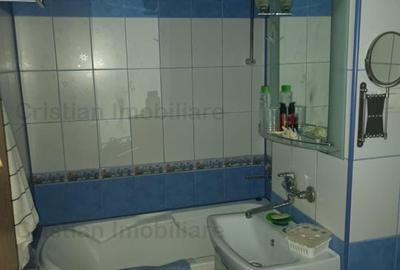 Apartament cu 3 camere decomandat în Viziru 3 - 8