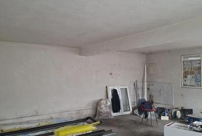 Spațiu comercial, de 2,300 mp, în Central - 3